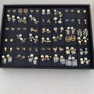 디올 귀걸이 133760 Dior Earrings
