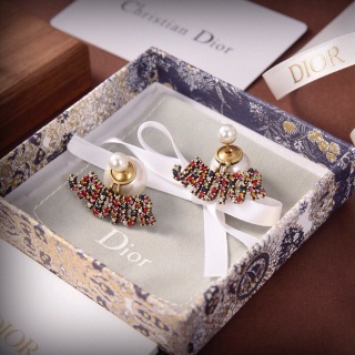 디올 귀걸이 133799 Dior Earrings
