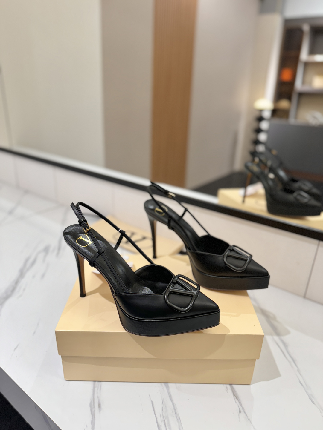 발렌티노 신발 134633 Valentino Shoes