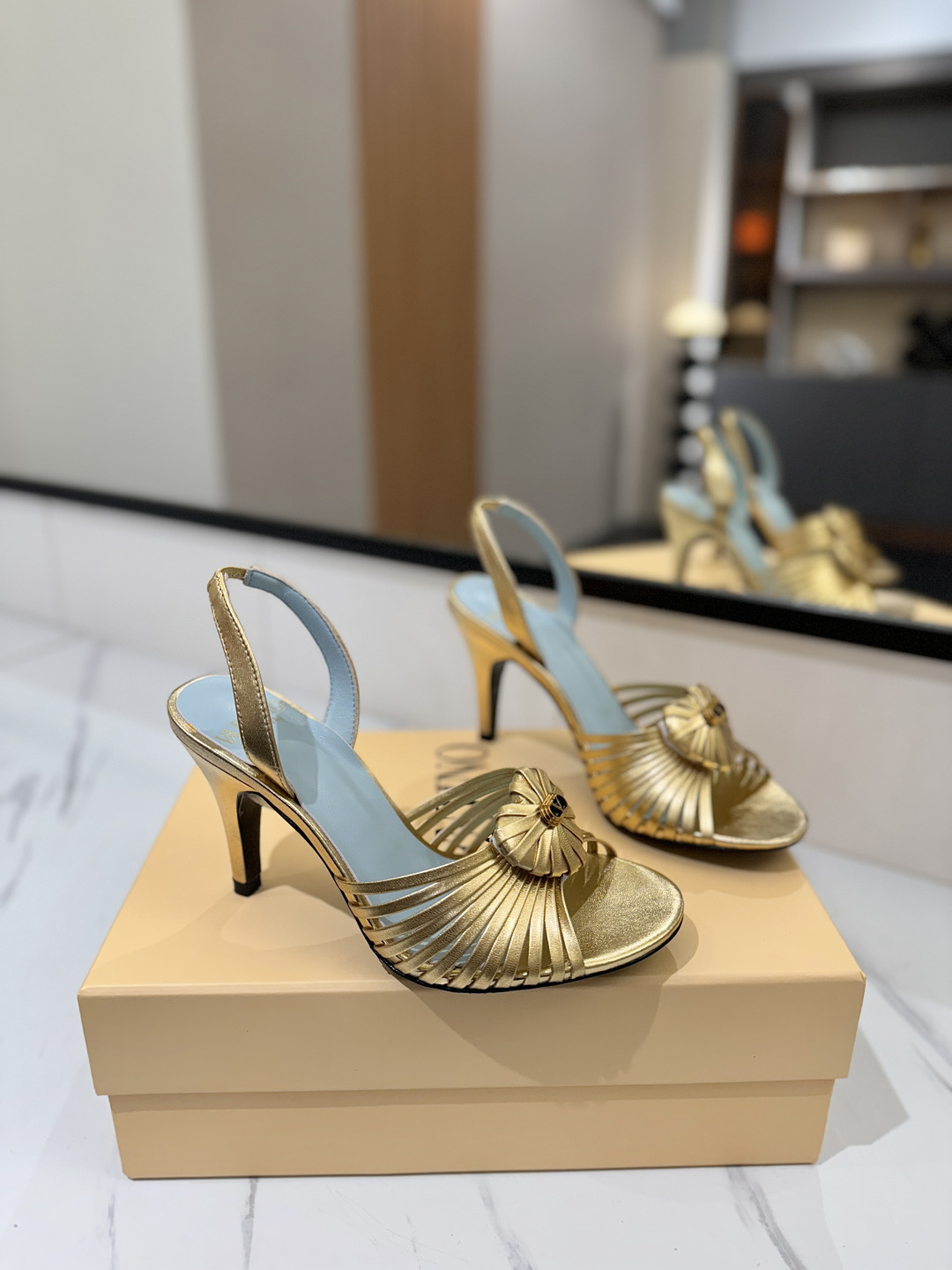 발렌티노 신발 134650 Valentino Shoes