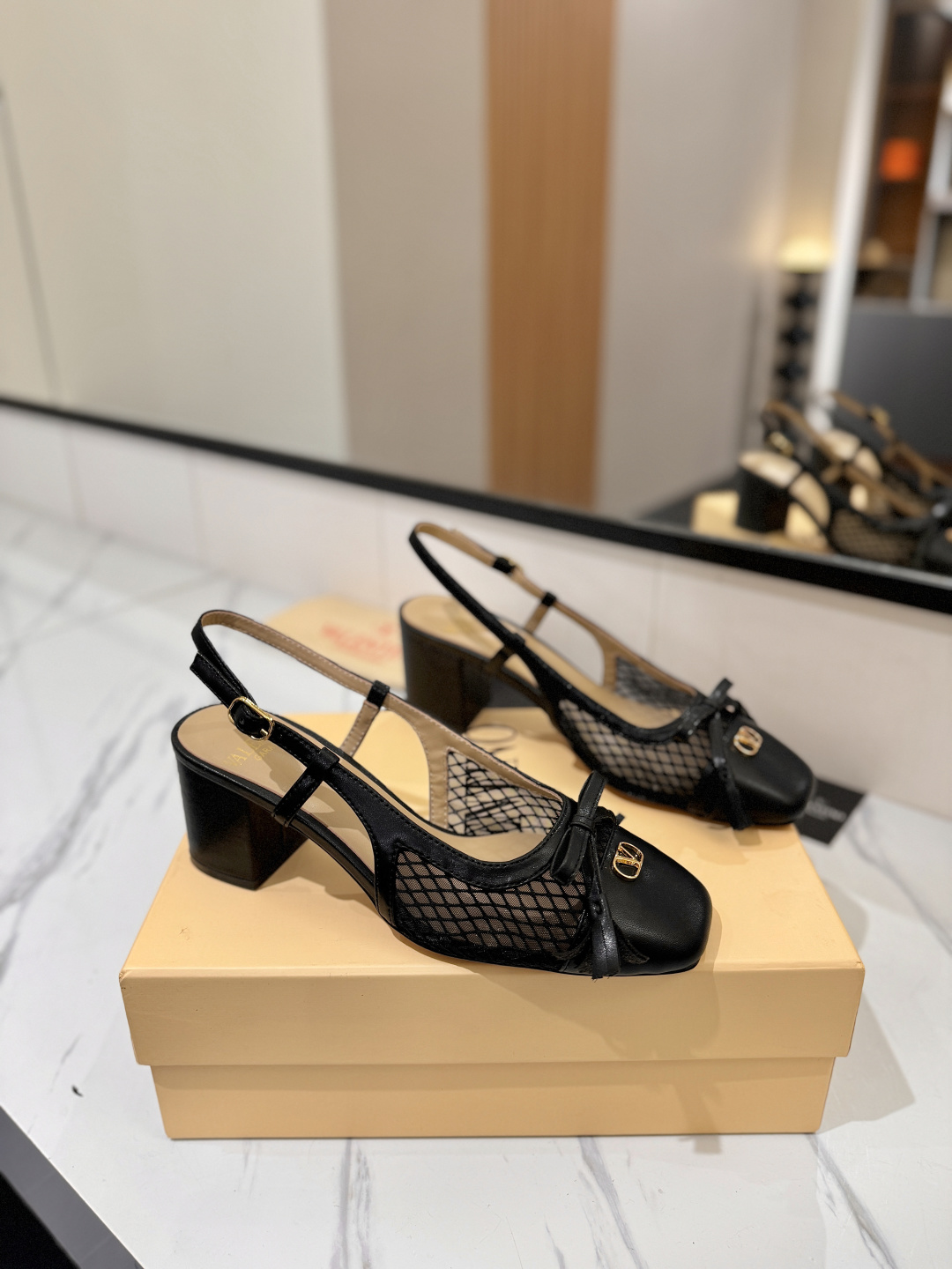 발렌티노 신발 134666 Valentino Shoes