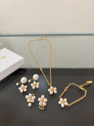 디올 목걸이 134723 Dior Necklace