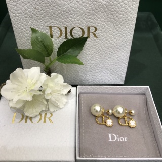 디올 귀걸이 134981 Dior Earrings
