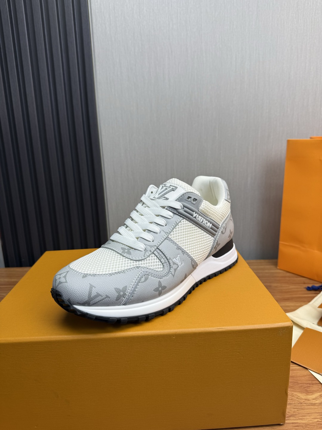 루이비통 신발 135695 Louis Vuitton Shoes