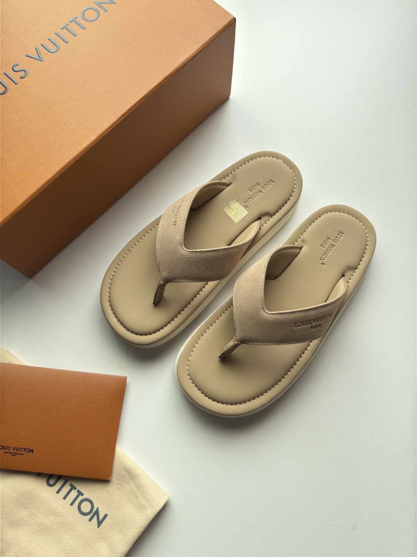 루이비통 신발 135784 Louis Vuitton Shoes
