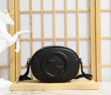 구찌 가시브론 스몰 라운드백 가방 760175