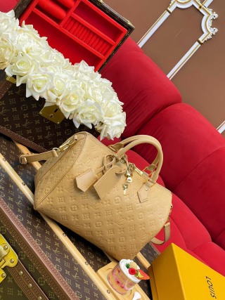 루이비통(KIMI) M11323 가방 Louis Vuitton Bag