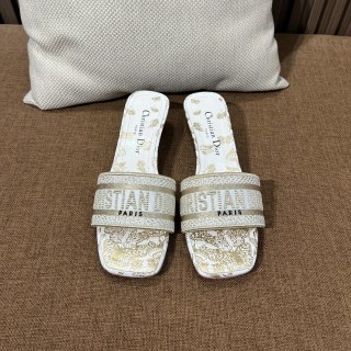디올 자수 라운드 힐 샌들 141769