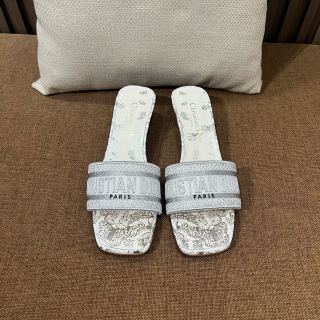 디올 자수 라운드힐 샌들 141771
