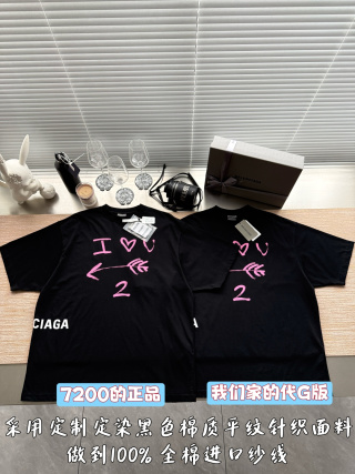 발렌시아가 I LOVE U 그래피티 여성 반팔 티셔츠 26 SS 26SS