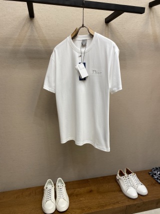 디올 로고 자수 코튼 반팔 티셔츠 남녀공용 1592 Dior T Shirt