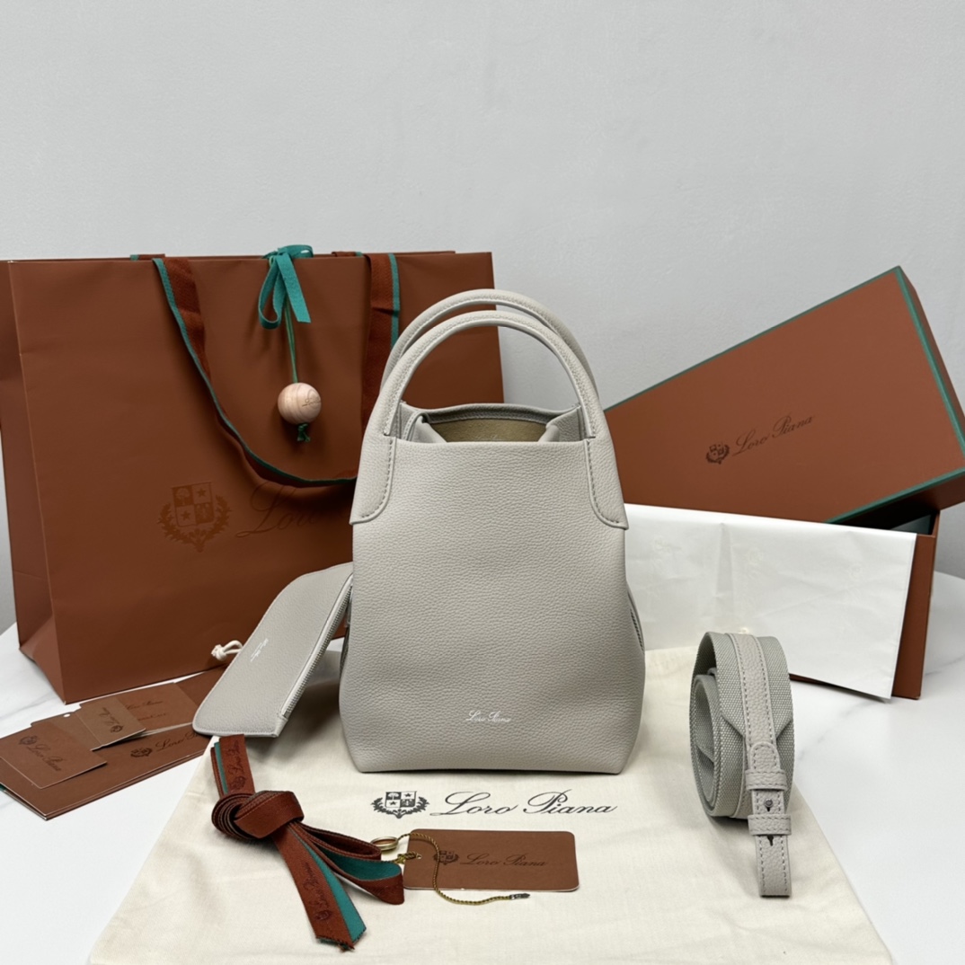 로로피아나 가방 17233 Loro Piana Bag