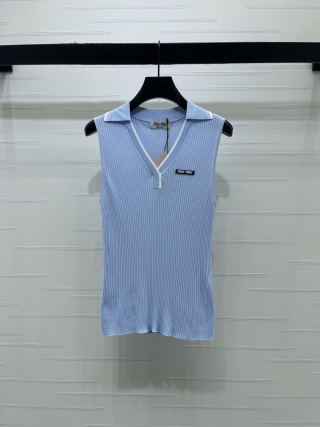 미우미우 여성 2026SS 로고 자수 브이넥 카라 반팔 티셔츠 레플리카 18849 Miu Miu Women T Shirt
