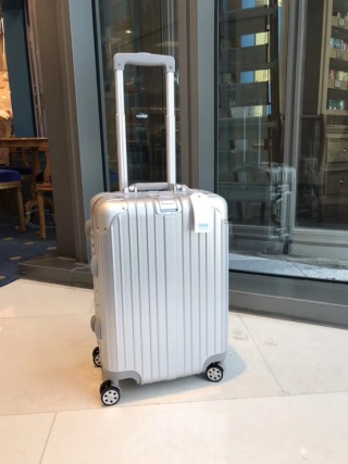 리모와 여행가방 19803 Travel Bag