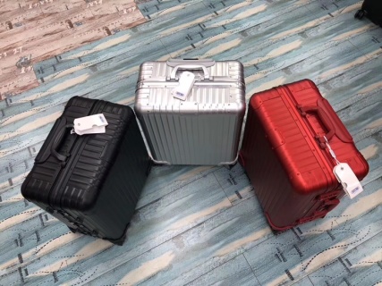 리모와 여행가방 19826 Travel Bag
