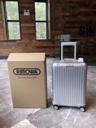리모와 여행가방 19829 Travel Bag