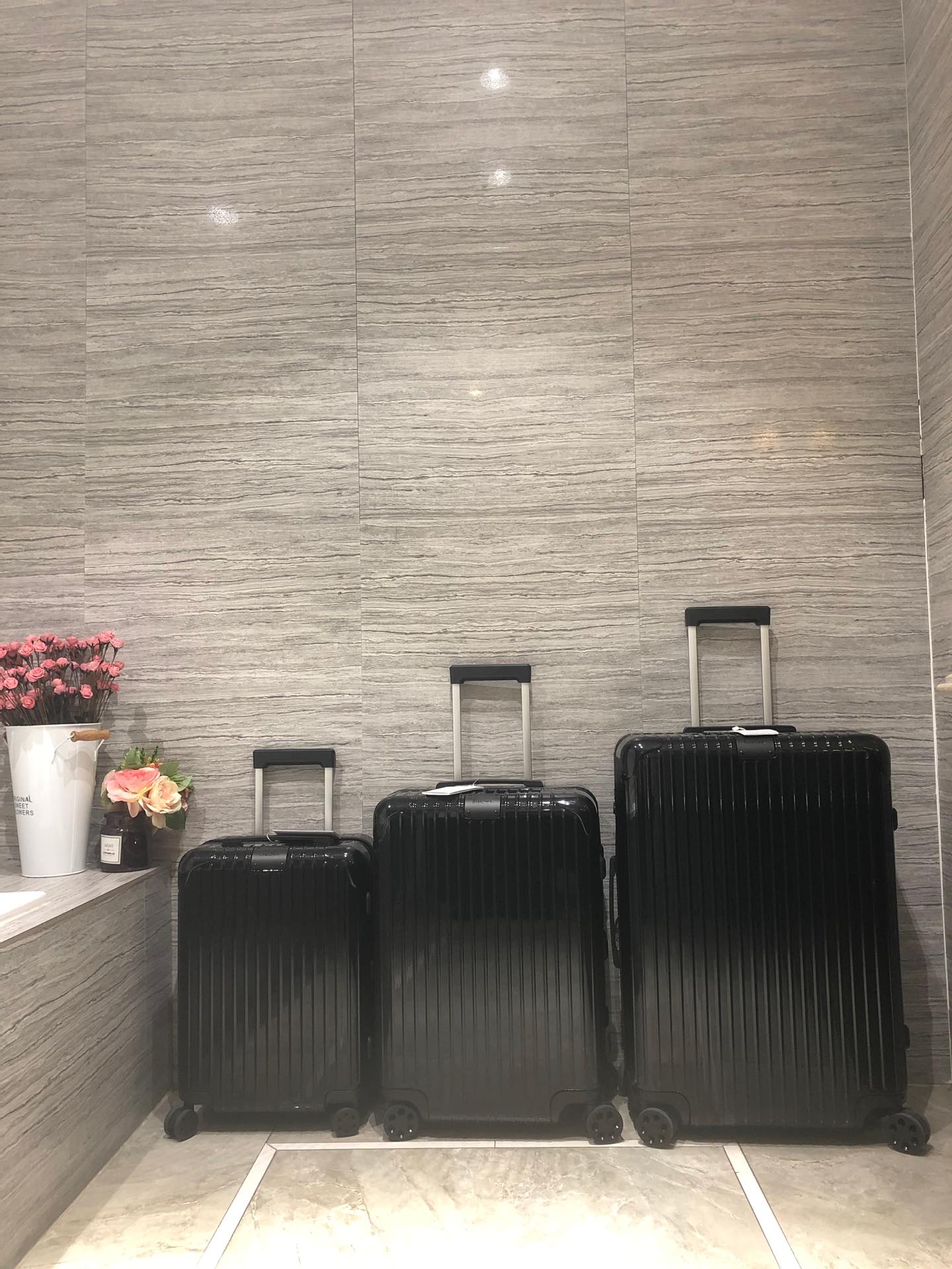 리모와 여행가방 19844 Travel Bag