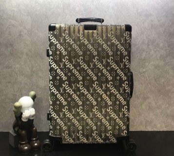 리모와 여행가방 19863 Travel Bag
