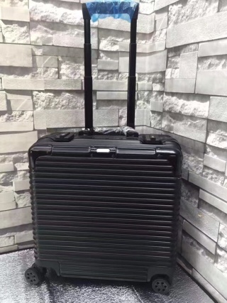 리모와 여행가방 19872 Travel Bag