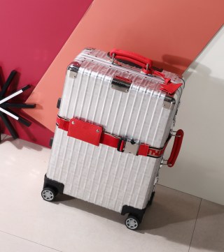 리모와 여행가방 19931 Travel Bag