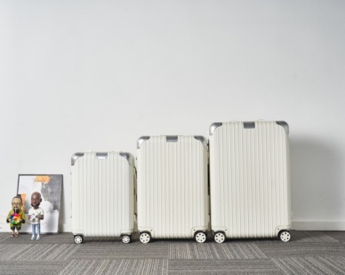 리모와 여행가방 20028 Travel Bag