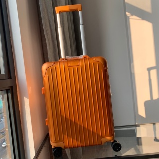 리모와 여행가방 20094 Travel Bag