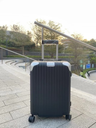 리모와 여행가방 20118 Travel Bag