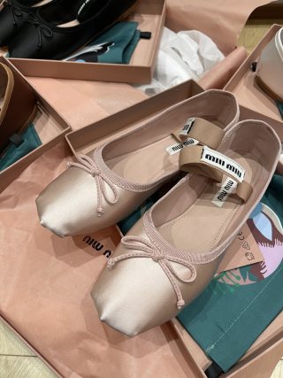 미우미우 신발 24168 Miu Miu Shoes
