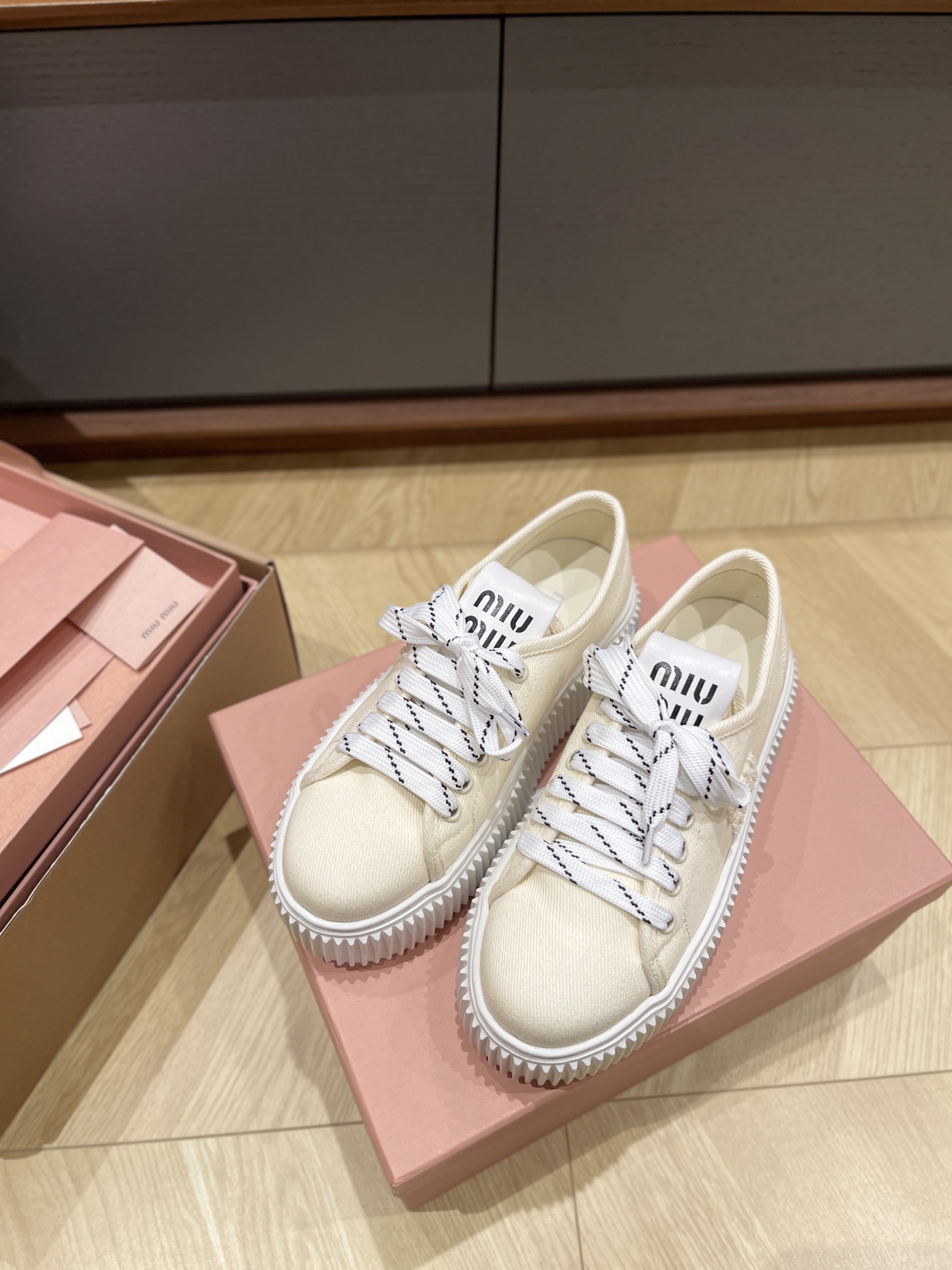 미우미우 신발 24212 Miu Miu Shoes