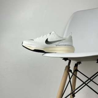 나이키에어줌 ZoomX Invincible Run Flyknit 러닝화 DR2660