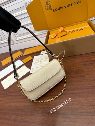 루이비통 M82210 가방 Louis Vuitton Bag