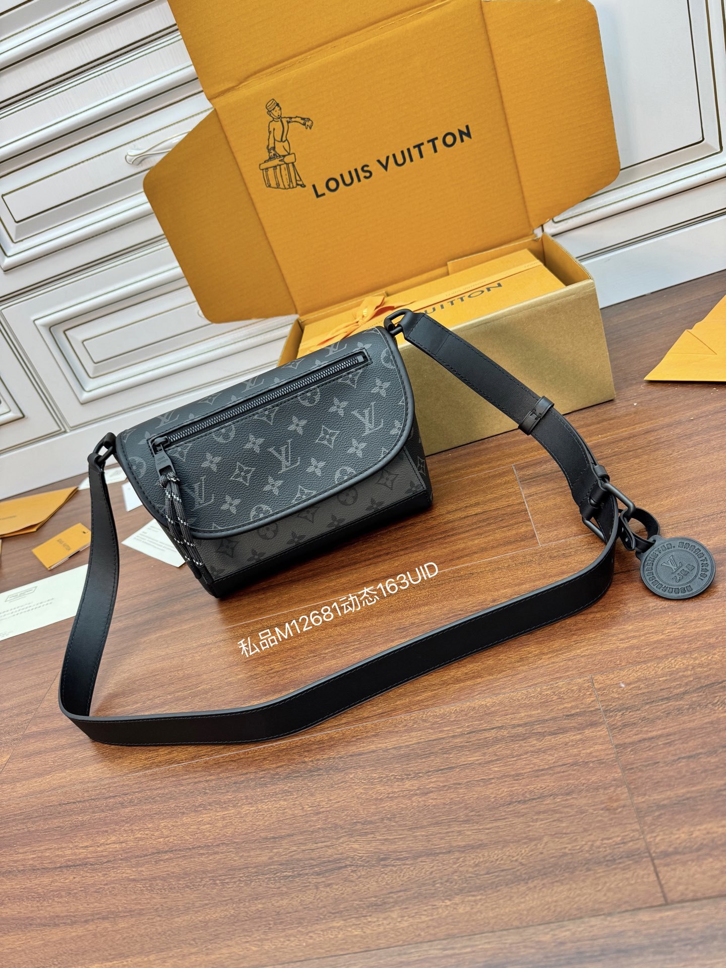 루이비통 M12681 가방 Louis Vuitton Bag