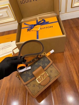 루이비통 M44580 가방 Louis Vuitton Bag