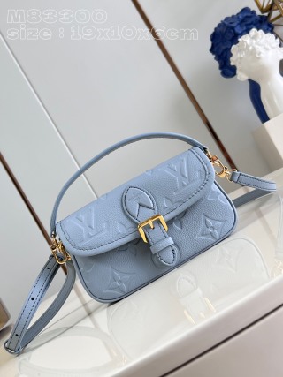 루이비통 M83300 블루 다이앤 핸드백 나노 Louis Vuitton Bag