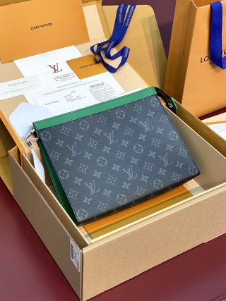루이비통 M26031 블랙 포쉐트 미디엄 Louis Vuitton Bag