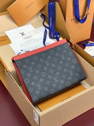 루이비통 M26031 블랙 포쉐트 미디엄 Louis Vuitton Bag