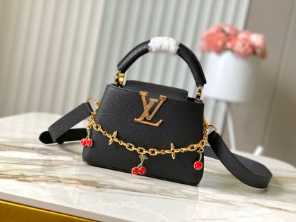 루이비통 M13714 블랙 카푸신 핸드백 Louis Vuitton Bag