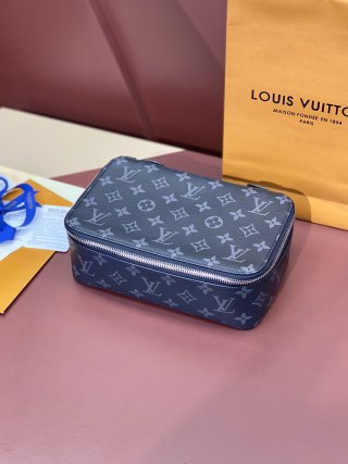 루이비통 M43689 블랙 플로럴 패턴! 미디엄 사이즈! 여행용 가방 수납 Louis Vuitton Bag