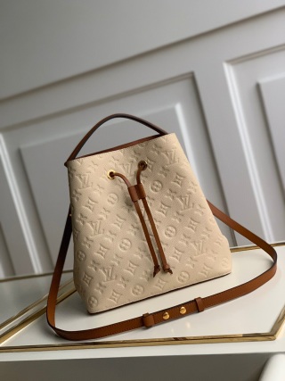 루이비통 M45307 크림 노에 숄더백 버킷백 미디엄 모노그램 앙프렝뜨 Louis Vuitton Bag