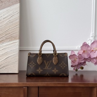 루이비통 온더고 모노그램 리버스 M46653 가방 Louis Vuitton Bag