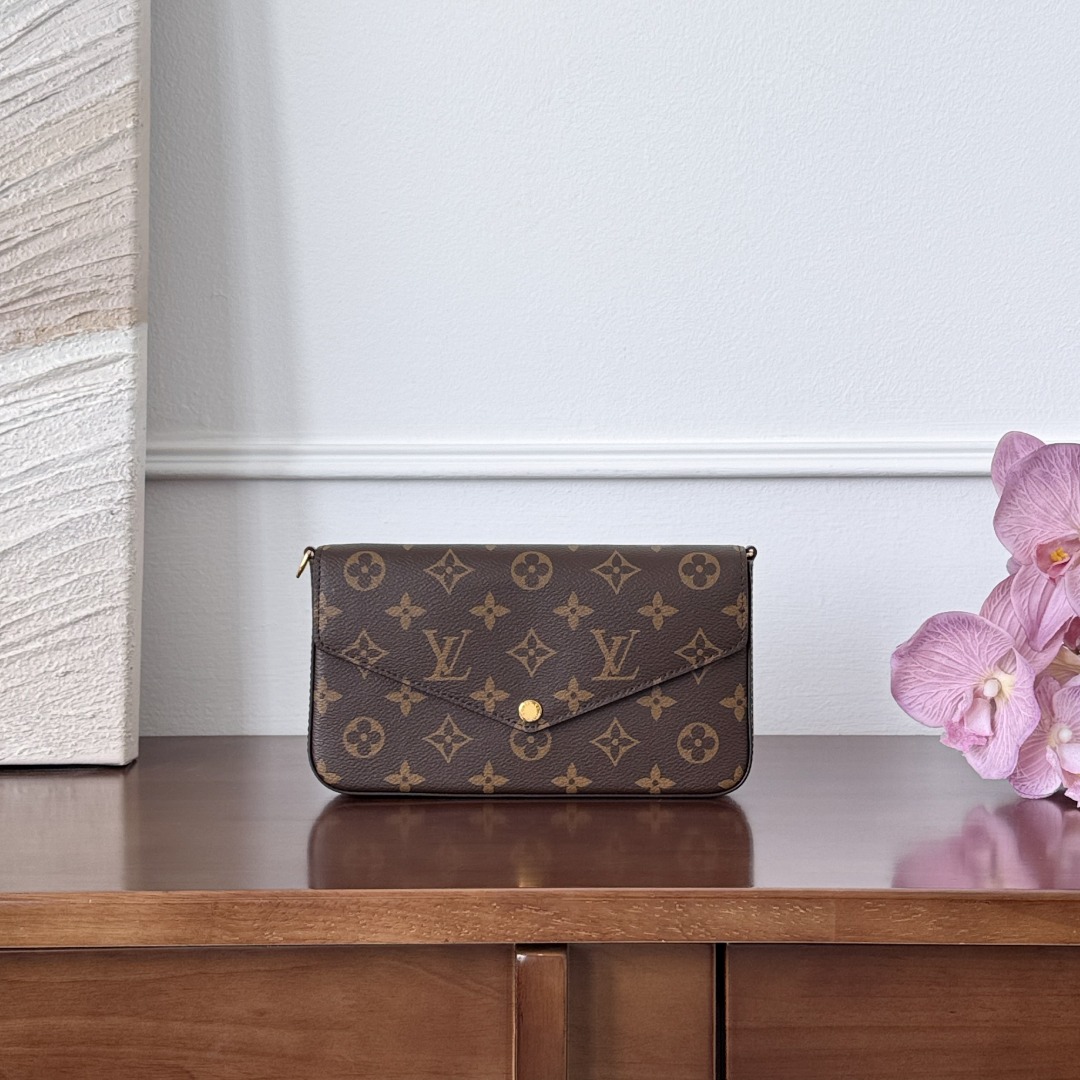 루이비통 쓰리인원 - 로즈 레드 색상 M81896 가방 Louis Vuitton Bag