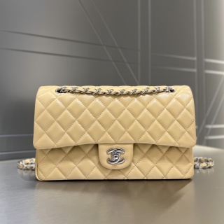 샤넬 CF 클래식 플랩백 25cm 아이보리 베이지 은장 램스킨 32852 Chanel Bag