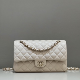 샤넬 CF 클래식 플랩백 25cm 크림 화이트 연금장 램스킨 32854 Chanel Bag