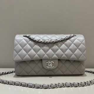 샤넬 CF 클래식 플랩백 25cm 도브 그레이 은장 램스킨 32863 Chanel Bag