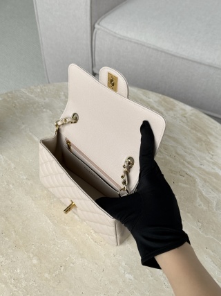 샤넬 가방 금장 캐비어 엣지 스티치 33007 Chanel Bag