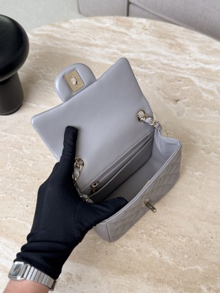 샤넬 가방 라이트 그레이 연금장 33061 Chanel Bag