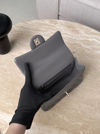 샤넬 가방 미니 고급 그레이 연금장 핸들 33106 Chanel Bag