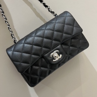 샤넬 CF 클래식 플랩백 20cm 블랙 은장 캐비어 소가죽 33213 Chanel Bag