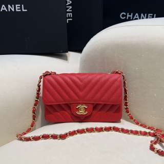 샤넬 CF 클래식 플랩백 20cm 금장 레드 캐비어 소가죽 브이퀼팅 엣지 스티치 33218 Chanel Bag