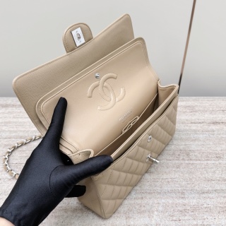 샤넬 가방 밀크티 베이지 은장 캐비어 33306 Chanel Bag
